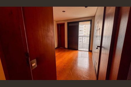 Apartamento à venda com 288m², 4 quartos e 3 vagas