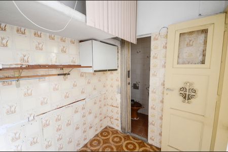 Apartamento à venda com 78m², 2 quartos e sem vaga Apartamento à venda com 78m², 2 quartos e sem vagaQuarto de Serviço