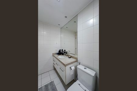 Apartamento à venda com 155m², 3 quartos e 3 vagasBanheiro da Suíte 2