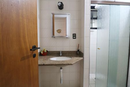 Apartamento para alugar com 97m², 3 quartos e 1 vaga Apartamento para alugar com 97m², 3 quartos e 1 vagaBanheiro Social