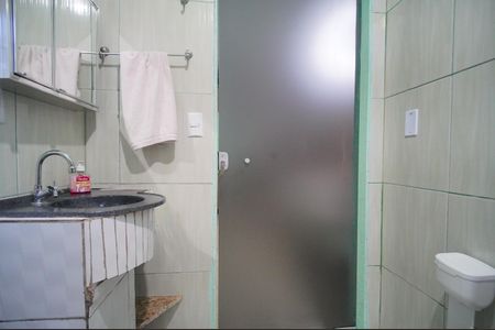 Casa à venda com 180m², 3 quartos e 3 vagasBanheiro da Suíte