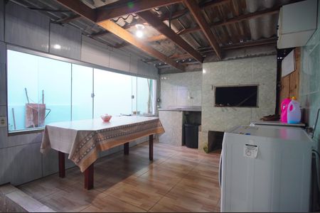 Casa à venda com 180m², 3 quartos e 3 vagasÁrea de Serviço