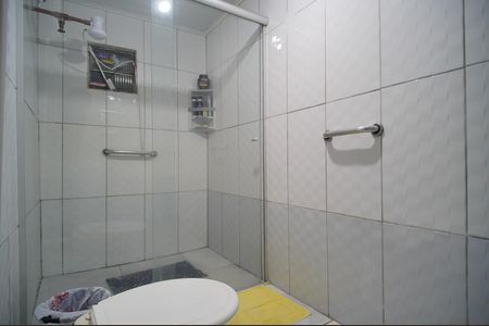 Casa à venda com 180m², 3 quartos e 3 vagasBanheiro 1