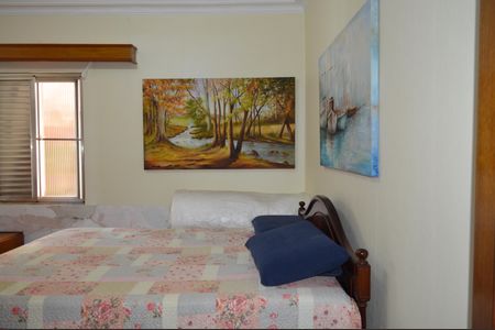 Casa à venda com 320m², 2 quartos e 10 vagasSuíte