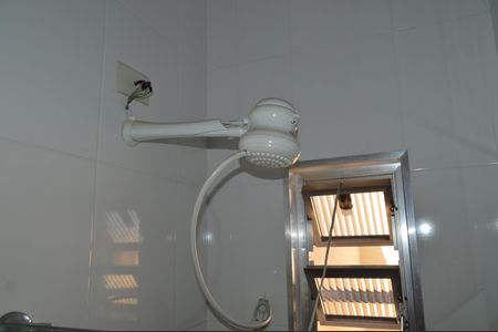 Casa à venda com 320m², 2 quartos e 10 vagasBanheiro de Serviço