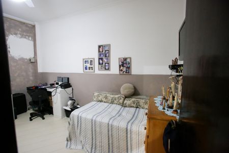 Casa à venda com 244m², 4 quartos e 3 vagasQuarto 3