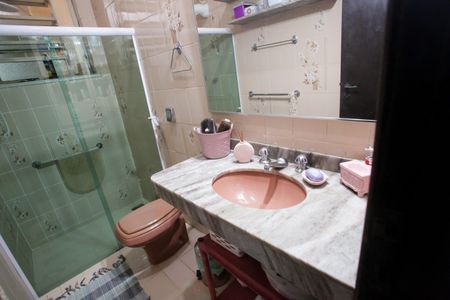 Casa à venda com 244m², 4 quartos e 3 vagasBanheiro