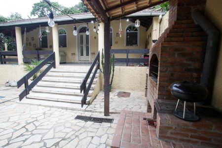 Casa à venda com 244m², 4 quartos e 3 vagasÁrea Externa