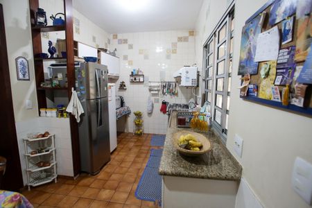 Casa à venda com 244m², 4 quartos e 3 vagasCozinha