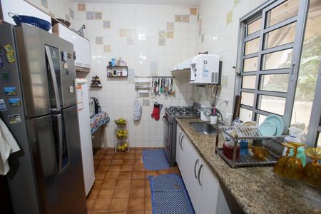 Casa à venda com 244m², 4 quartos e 3 vagasCozinha