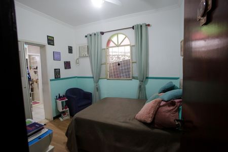 Casa à venda com 244m², 4 quartos e 3 vagasQuarto 2