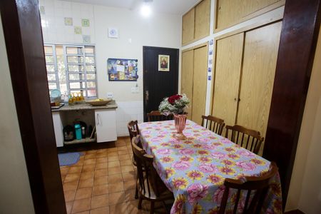 Casa à venda com 244m², 4 quartos e 3 vagasCozinha