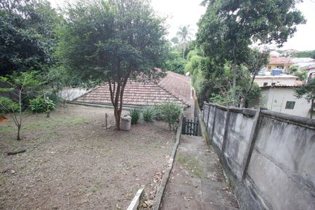 Casa à venda com 244m², 4 quartos e 3 vagasQuintal