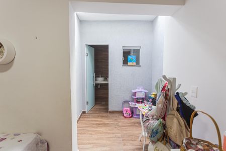 Casa à venda com 180m², 4 quartos e 2 vagas Casa à venda com 180m², 4 quartos e 2 vagasSuíte 2