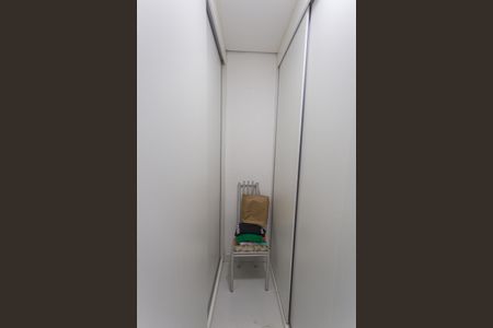 Casa à venda com 180m², 4 quartos e 2 vagas Casa à venda com 180m², 4 quartos e 2 vagasCloset da Suíte 1