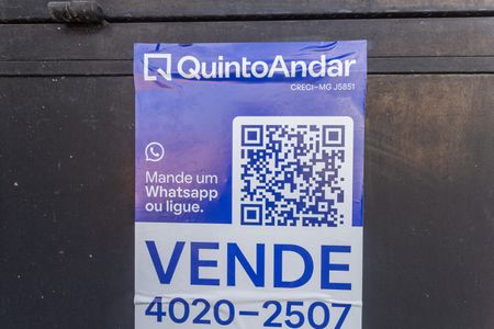 Casa à venda com 180m², 4 quartos e 2 vagas Casa à venda com 180m², 4 quartos e 2 vagasPlaca