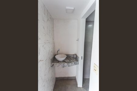 Casa à venda com 180m², 4 quartos e 2 vagas Casa à venda com 180m², 4 quartos e 2 vagasEspaço Gourmet - Lavabo