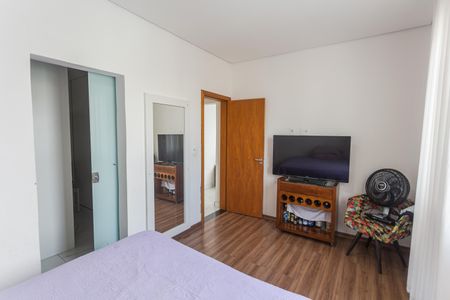 Casa à venda com 180m², 4 quartos e 2 vagas Casa à venda com 180m², 4 quartos e 2 vagasSuíte 1