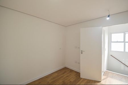 Apartamento à venda com 100m², 2 quartos e 2 vagasQuarto 2
