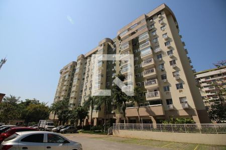 Apartamento à venda com 65m², 2 quartos e 1 vaga Apartamento à venda com 65m², 2 quartos e 1 vagaFachada