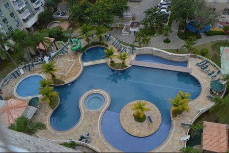 Apartamento à venda com 65m², 2 quartos e 1 vaga Apartamento à venda com 65m², 2 quartos e 1 vagaÁrea comum - Piscina