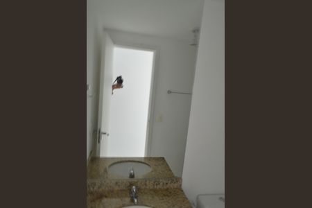 Apartamento à venda com 65m², 2 quartos e 1 vaga Apartamento à venda com 65m², 2 quartos e 1 vagaBanheiro
