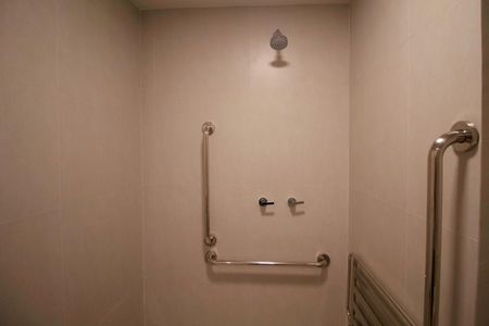 Studio para alugar com 42m², 1 quarto e sem vaga Studio para alugar com 42m², 1 quarto e sem vagaBanheiro