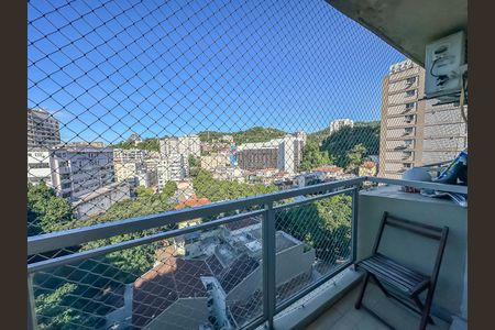 Apartamento à venda com 99m², 3 quartos e 1 vaga Apartamento à venda com 99m², 3 quartos e 1 vagaVaranda Quarto 1