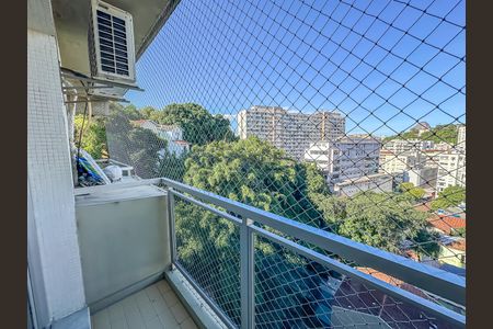 Apartamento à venda com 99m², 3 quartos e 1 vaga Apartamento à venda com 99m², 3 quartos e 1 vagaVaranda Sala