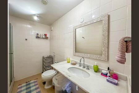 Apartamento à venda com 99m², 3 quartos e 1 vaga Apartamento à venda com 99m², 3 quartos e 1 vagaBanheiro Social