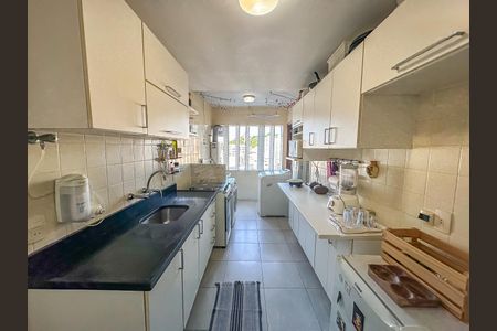 Apartamento à venda com 99m², 3 quartos e 1 vaga Apartamento à venda com 99m², 3 quartos e 1 vagaCozinha