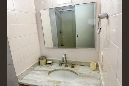 Apartamento à venda com 99m², 3 quartos e 1 vaga Apartamento à venda com 99m², 3 quartos e 1 vagaBanheiro Suíte