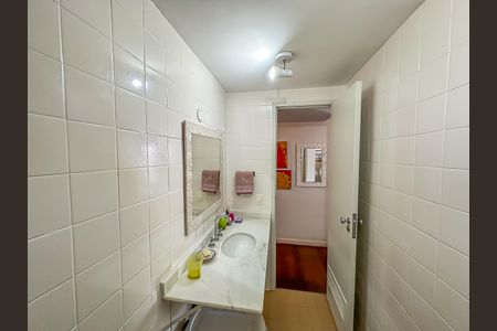 Apartamento à venda com 99m², 3 quartos e 1 vaga Apartamento à venda com 99m², 3 quartos e 1 vagaBanheiro Social