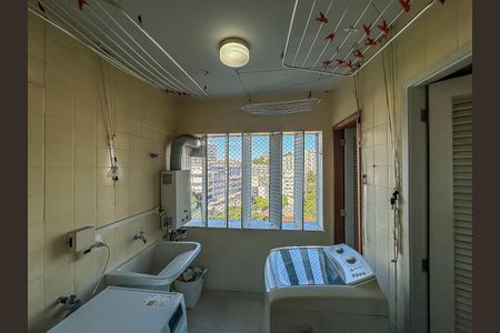 Apartamento à venda com 99m², 3 quartos e 1 vaga Apartamento à venda com 99m², 3 quartos e 1 vagaÁrea de Serviço