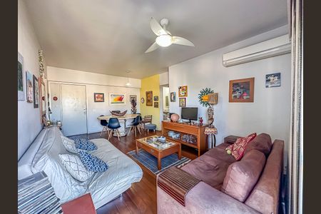 Apartamento à venda com 99m², 3 quartos e 1 vaga Apartamento à venda com 99m², 3 quartos e 1 vagaSala