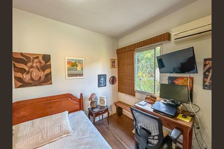Apartamento à venda com 99m², 3 quartos e 1 vaga Apartamento à venda com 99m², 3 quartos e 1 vagaSuíte