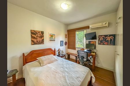 Apartamento à venda com 99m², 3 quartos e 1 vaga Apartamento à venda com 99m², 3 quartos e 1 vagaSuíte