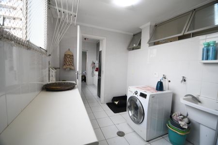 Apartamento à venda com 168m², 3 quartos e 2 vagasÁrea de Serviço