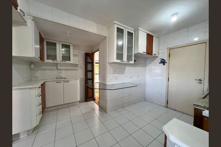 Apartamento à venda com 160m², 4 quartos e 4 vagas Apartamento à venda com 160m², 4 quartos e 4 vagasFoto 11