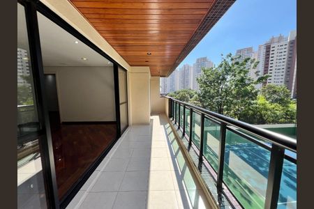 Apartamento à venda com 160m², 4 quartos e 4 vagas Apartamento à venda com 160m², 4 quartos e 4 vagasFoto 03