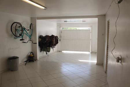 Casa à venda com 242m², 3 quartos e 3 vagasGaragem