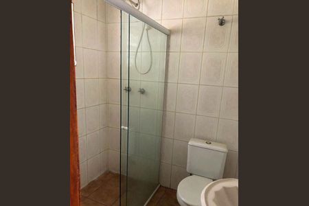 Casa à venda com 360m², 3 quartos e 5 vagas Casa à venda com 360m², 3 quartos e 5 vagasCasa fundos