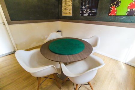 Apartamento para alugar com 40m², 2 quartos e 1 vaga Apartamento para alugar com 40m², 2 quartos e 1 vagaEspaço de jogos