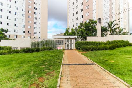 Apartamento para alugar com 40m², 2 quartos e 1 vaga Apartamento para alugar com 40m², 2 quartos e 1 vagaFachada