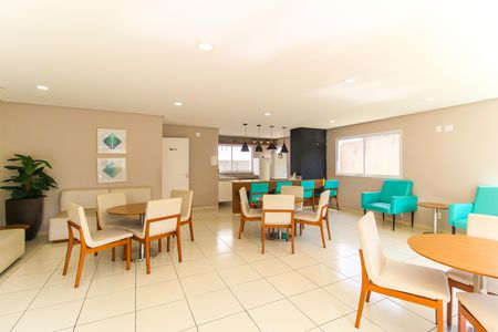 Apartamento para alugar com 40m², 2 quartos e 1 vaga Apartamento para alugar com 40m², 2 quartos e 1 vagaÁrea comum - Salão de festas