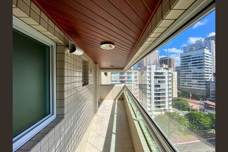 Apartamento para alugar com 170m², 4 quartos e 2 vagas Apartamento para alugar com 170m², 4 quartos e 2 vagasVaranda - Quarto 2