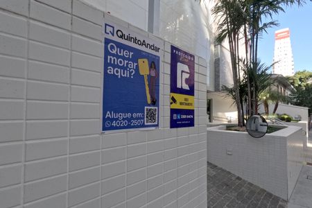 Apartamento para alugar com 66m², 2 quartos e 1 vagaPlaquinha Quintoandar instalada