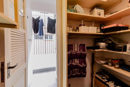 Apartamento à venda com 100m², 2 quartos e sem vaga Apartamento à venda com 100m², 2 quartos e sem vagaQuarto de Serviço