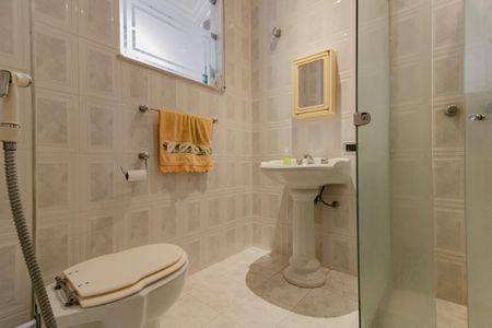 Apartamento à venda com 100m², 2 quartos e sem vaga Apartamento à venda com 100m², 2 quartos e sem vagaBanheiro Social