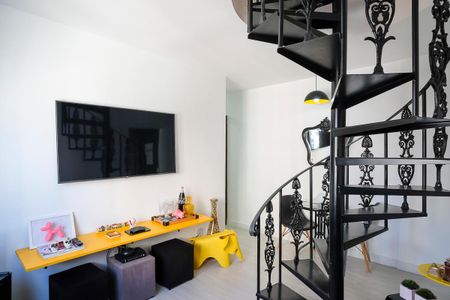 Apartamento à venda com 115m², 2 quartos e 2 vagasSala